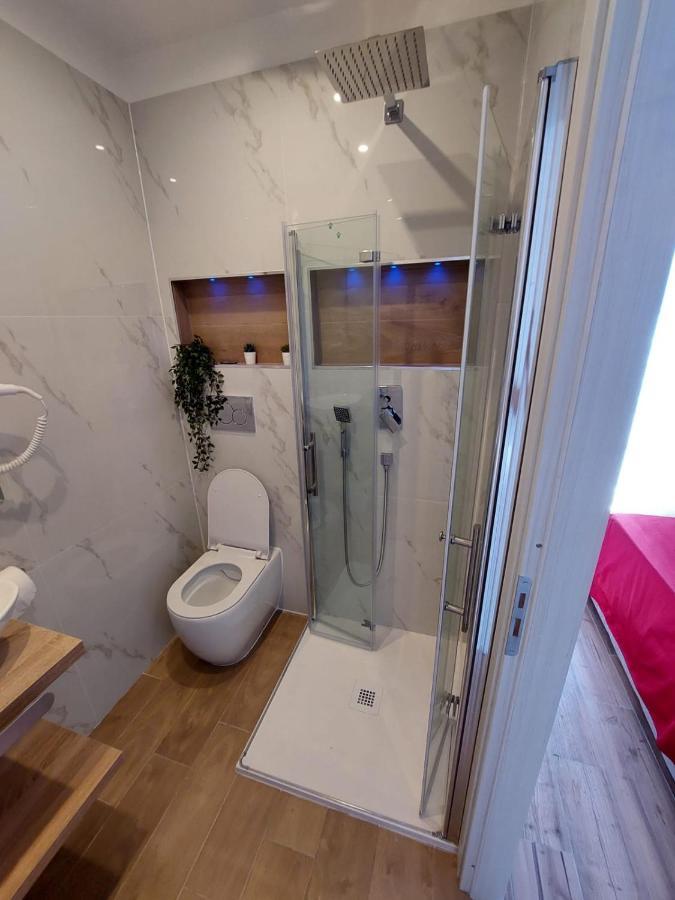 Prisco House Bed & Breakfast โรม ภายนอก รูปภาพ