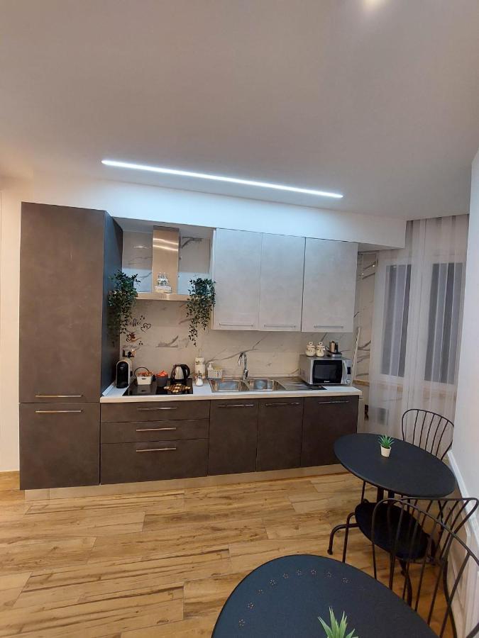 Prisco House Bed & Breakfast โรม ภายนอก รูปภาพ