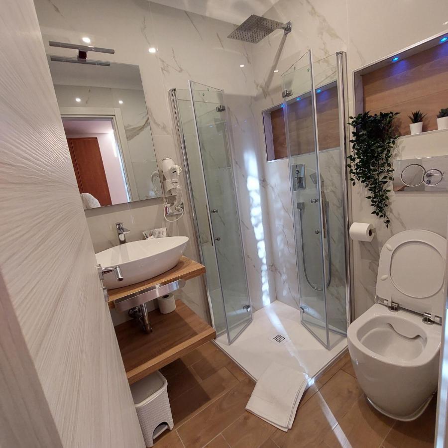 Prisco House Bed & Breakfast โรม ภายนอก รูปภาพ
