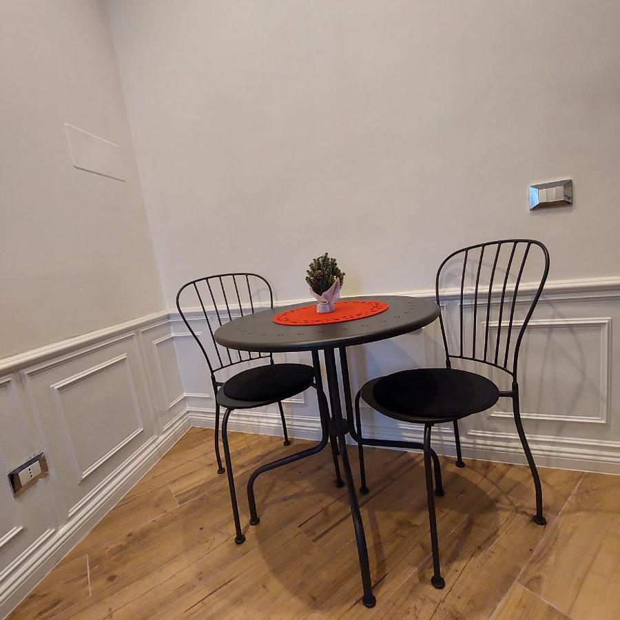 Prisco House Bed & Breakfast โรม ภายนอก รูปภาพ